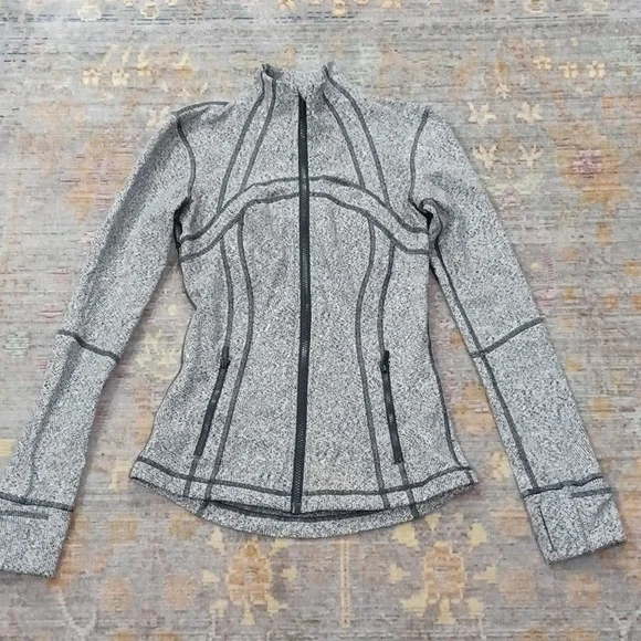 Lululemon Define Jacket - Picture 2 of 7